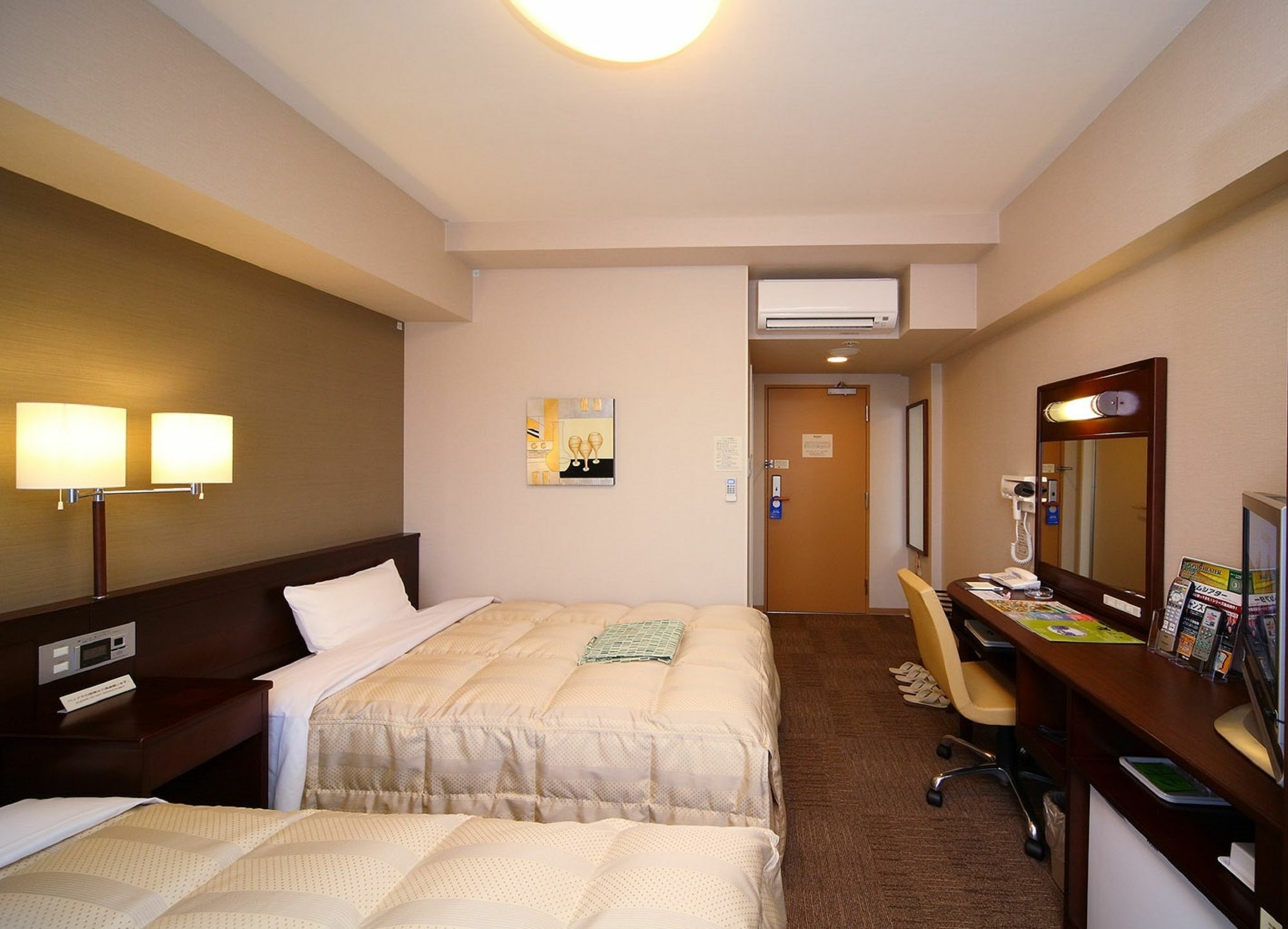 Hotel Route-Inn Utsunomiya Miyukicho -Kokudou4Gou- Kültér fotó