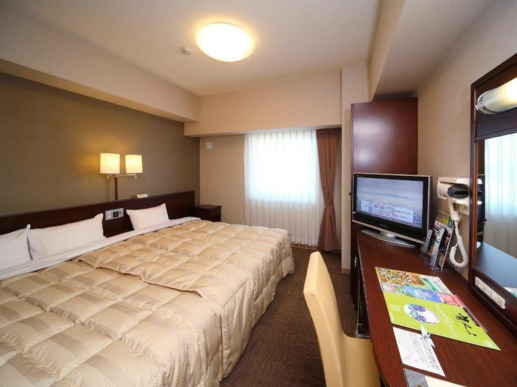 Hotel Route-Inn Utsunomiya Miyukicho -Kokudou4Gou- Kültér fotó